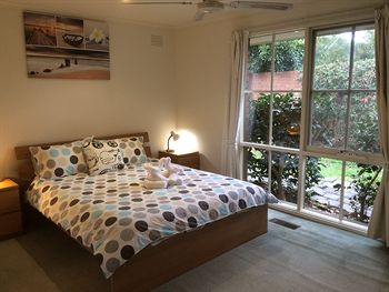 Australian Home Away Doncaster Elgar 2 - Accommodation Port Macquarie 4