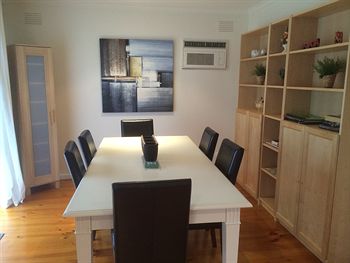 Australian Home Away Doncaster Elgar 2 - Accommodation Port Macquarie 11