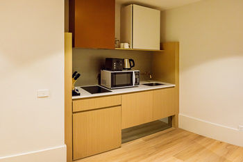 Brady Hotels - Accommodation Port Macquarie 9