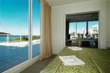 Ettalong Beach Apartments - Accommodation Port Macquarie 11