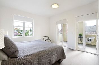 Albert Road Serviced Apartments - Accommodation Port Macquarie 0