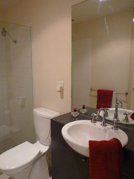 Australian Home Away @ Market Square Melbourne - Accommodation Port Macquarie 0