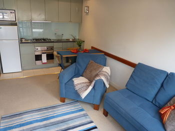 Australian Home Away @ Market Square Melbourne - Accommodation Port Macquarie 9