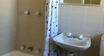 El Lago Waters Tourist Park - Accommodation Port Macquarie 2