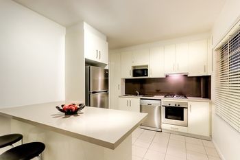Crest On Barkly Serviced Apartments - Accommodation Port Macquarie 3