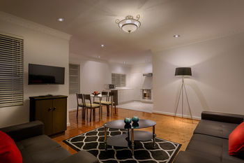 Crest On Barkly Serviced Apartments - Accommodation Port Macquarie 15