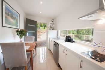 Mountain Element Retreats - Accommodation Port Macquarie 4