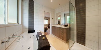 Mountain Element Retreats - Accommodation Port Macquarie 6