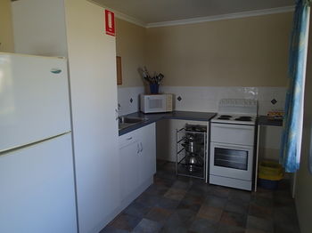 Dungowan Waterfront Apartments - Accommodation Port Macquarie 33