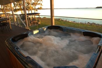 Dungowan Waterfront Apartments - Accommodation Port Macquarie 246