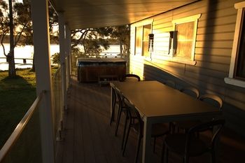 Dungowan Waterfront Apartments - Accommodation Port Macquarie 252