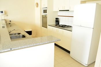 Southbank Apartments - 28 Southgate - Accommodation Port Macquarie 7