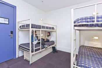 Melbourne Central YHA - Hostel - Accommodation Port Macquarie 0