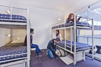 Melbourne Central YHA - Hostel - Accommodation Port Macquarie 5