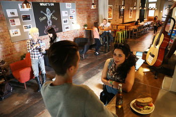 Melbourne Central YHA - Hostel - Accommodation Port Macquarie 10
