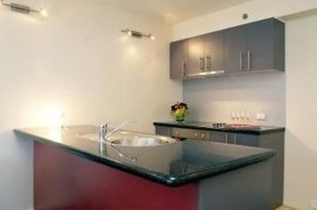 Plum Collins Street Serviced Apartments - Accommodation Port Macquarie 18
