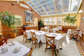 Simpson Of Potts Point - Accommodation Port Macquarie 0
