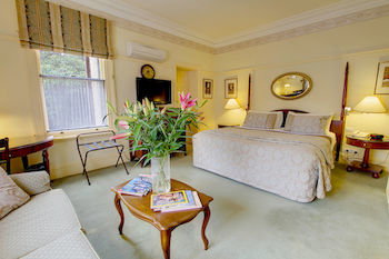 Simpson Of Potts Point - Accommodation Port Macquarie 3