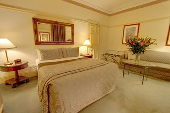 Simpson Of Potts Point - Accommodation Port Macquarie 4