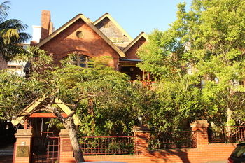 Simpson Of Potts Point - Accommodation Port Macquarie 6