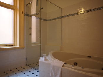 Simpson Of Potts Point - Accommodation Port Macquarie 35