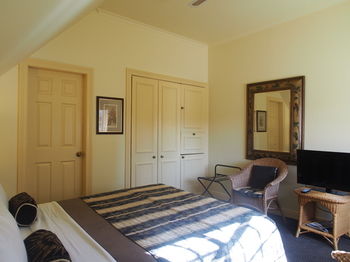 Simpson Of Potts Point - Accommodation Port Macquarie 40