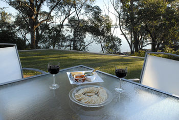 By The Beach B&B And Apartments - Accommodation Port Macquarie 12
