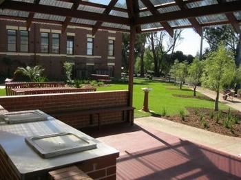 Yarra House Campus Summer Stays - Accommodation Port Macquarie 8