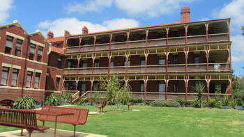 Yarra House Campus Summer Stays - Accommodation Port Macquarie 10