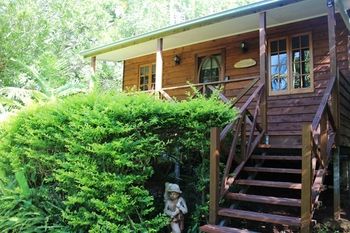 Sunshine Valley Cottages - Accommodation Port Macquarie 11