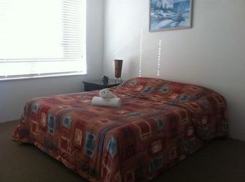 Bayviews & Harbourview Holiday Apartments - Accommodation Port Macquarie 2