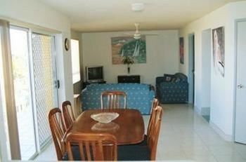 Bayviews & Harbourview Holiday Apartments - Accommodation Port Macquarie 10