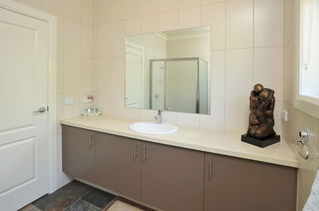 Langbrook Estate Cottages - Accommodation Port Macquarie 13