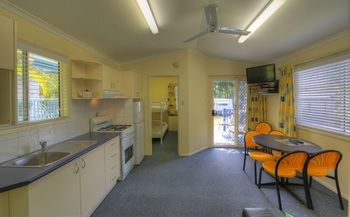 Alex Beach Cabins - Accommodation Port Macquarie 13