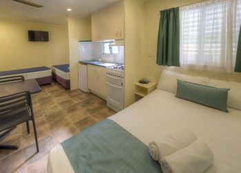 Alex Beach Cabins - Accommodation Port Macquarie 35