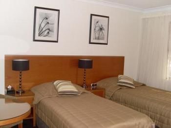 The Denman - Accommodation Port Macquarie 4