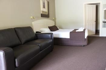 Bowen Inn Motel - Accommodation Port Macquarie 10