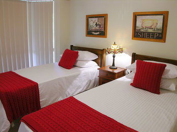 Apple Tree Cottage & Studio - Accommodation Port Macquarie 8