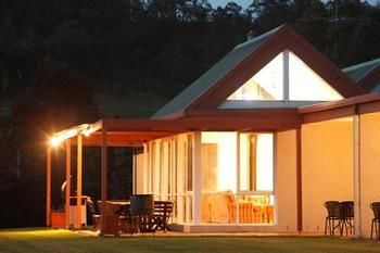 Rothbury Escape - Accommodation Port Macquarie 0