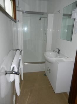 Gundagai Cabins & Tourist Park - Accommodation Port Macquarie 0