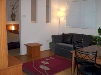 Central Apartments - Accommodation Port Macquarie 4