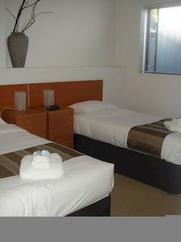 Central Apartments - Accommodation Port Macquarie 9