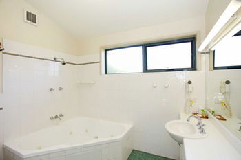 Travellers Motor Village - Accommodation Port Macquarie 1
