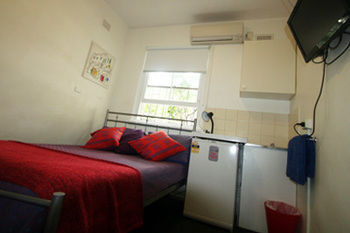 Zing Backpackers - Accommodation Port Macquarie 6