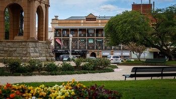 Bathurst Royal Apartments - Accommodation Port Macquarie 0