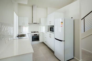 Wallsend Executive Apartments - Accommodation Port Macquarie 28