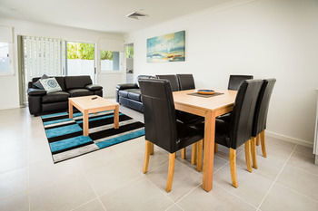 Wallsend Executive Apartments - Accommodation Port Macquarie 32