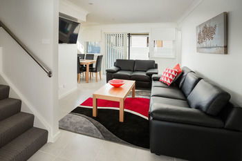 Wallsend Executive Apartments - Accommodation Port Macquarie 36