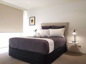 Neutral Bay 46 Young Furnished Apartment - Accommodation Port Macquarie 2