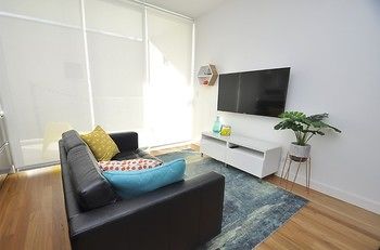 Neutral Bay 4 Young Furnished Apartment - Accommodation Port Macquarie 7